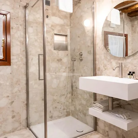 Ca' San Geremia شقة *